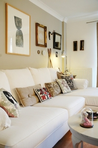 Een beige muur